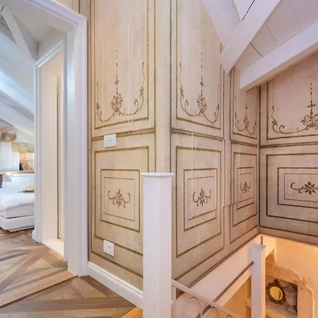 St. Joseph's Гостевой дом 4*