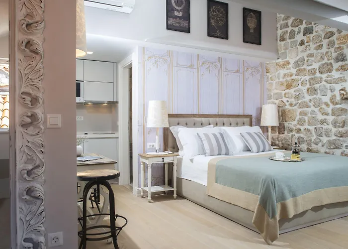 Pensión St. Joseph's 4*