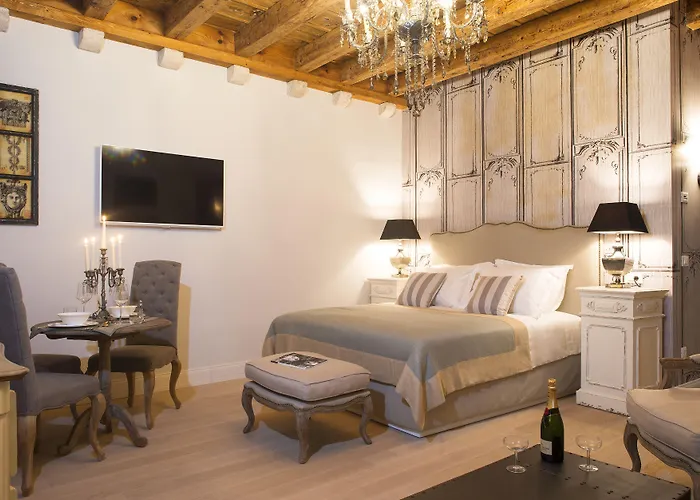 St. Joseph's Pensión 4*